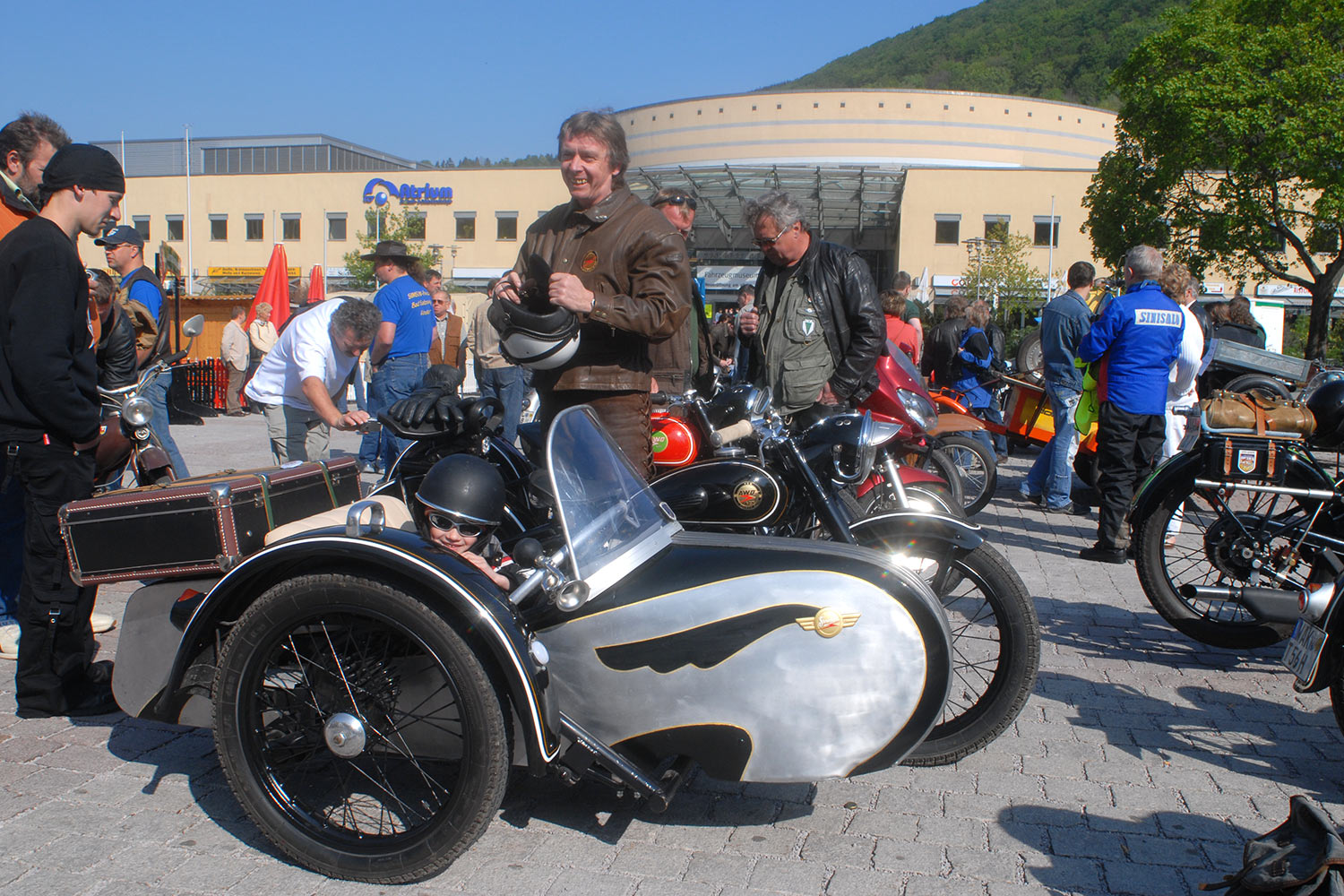 Fahrzeugmuseum Suhl Neueröffnung: Biker-Treffen 29.04.2007 (Foto: Manuela Hahnebach)