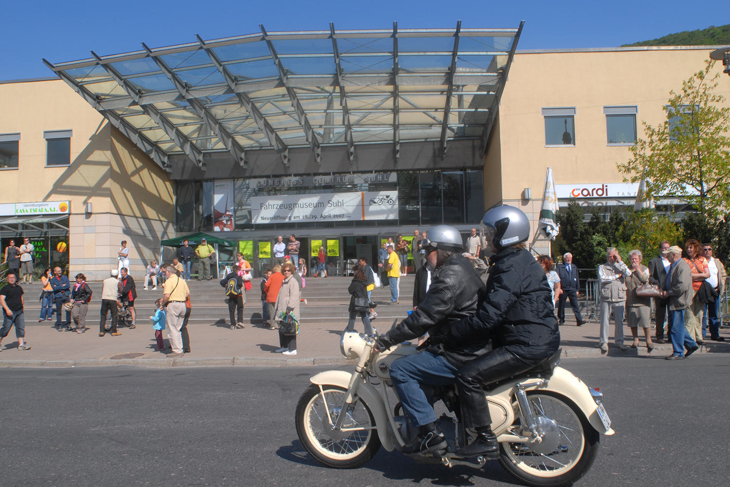 Fahrzeugmuseum Suhl Neueröffnung: Biker-Ausfahrt 29.04.2007 (Foto: Manuela Hahnebach)
