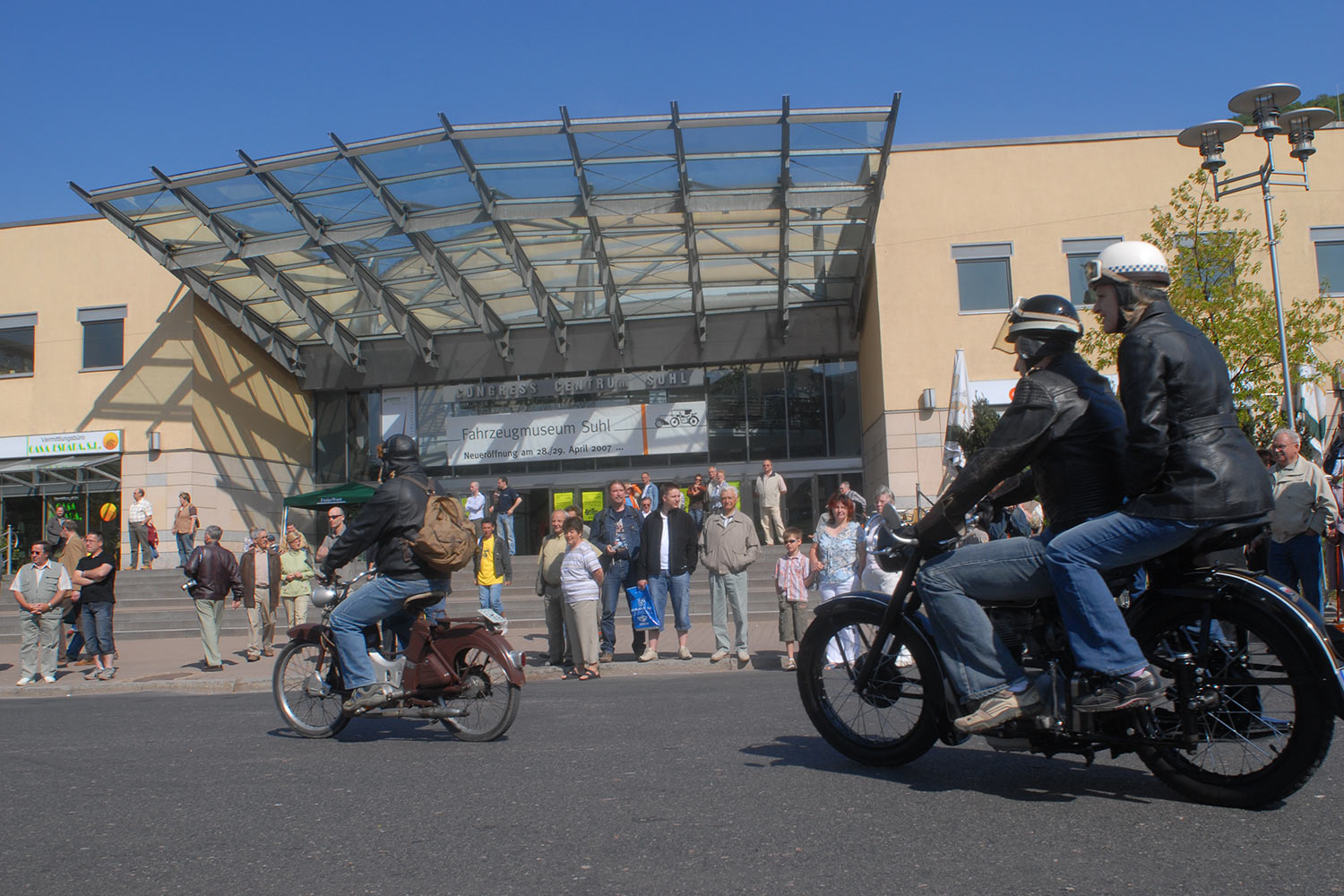 Fahrzeugmuseum Suhl Neueröffnung: Biker-Ausfahrt 29.04.2007 (Foto: Manuela Hahnebach)