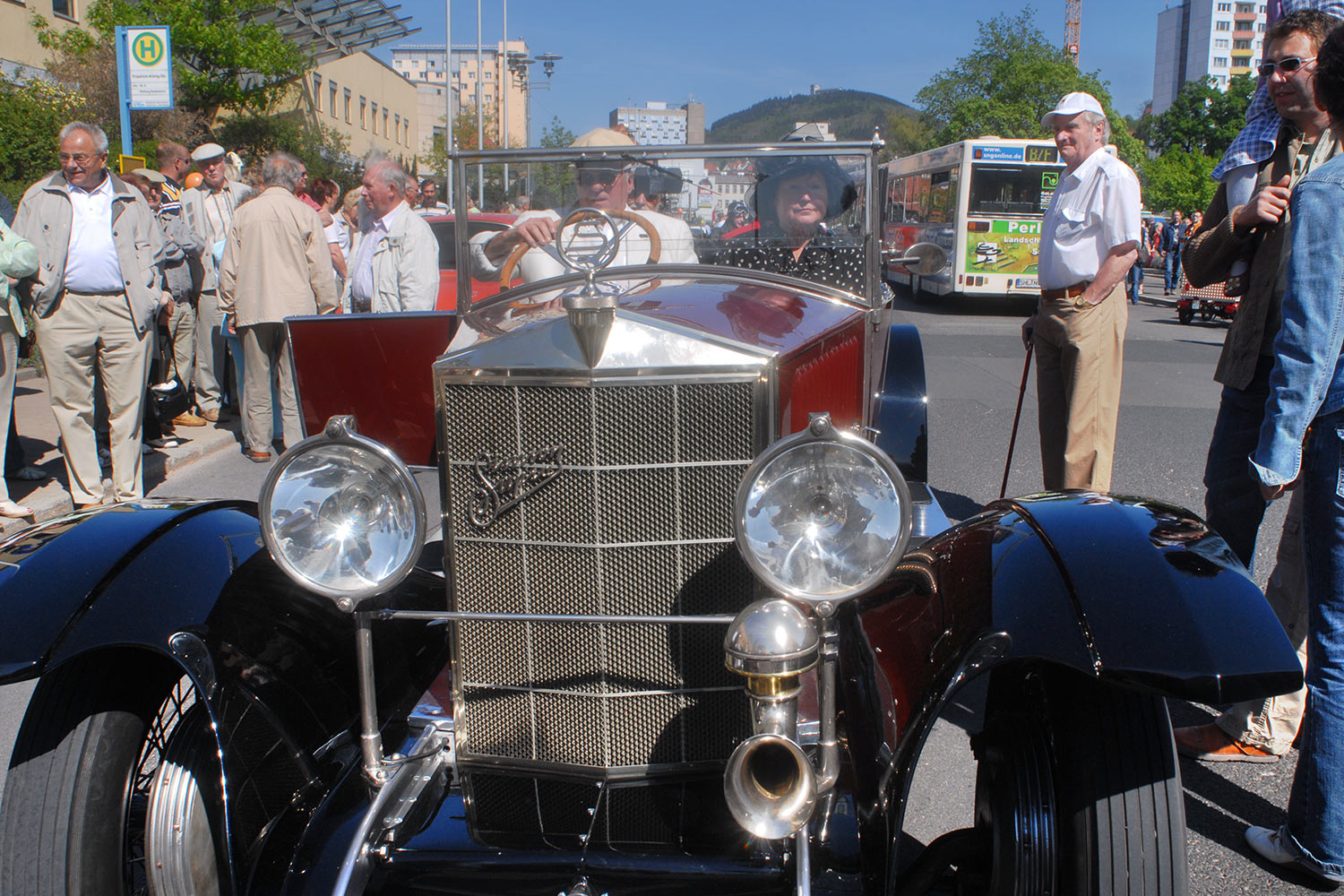 Fahrzeugmuseum Suhl Neueröffnung: Korso durch Suhl 29.04.2007 (Foto: Manuela Hahnebach)