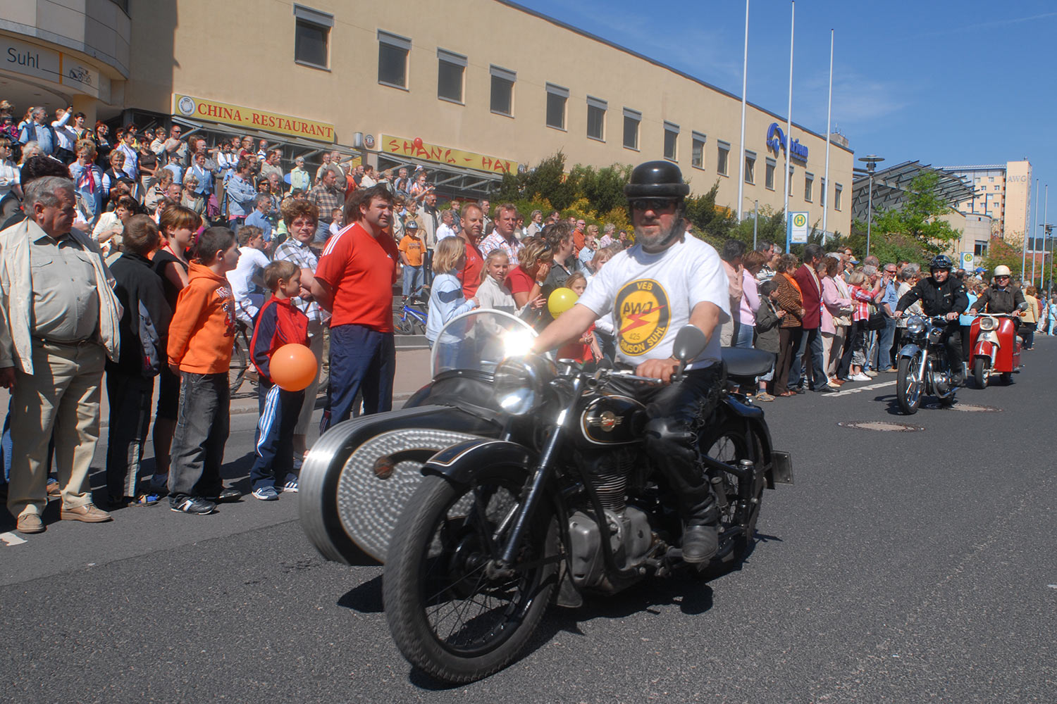 Fahrzeugmuseum Suhl Neueröffnung: Korso durch Suhl 29.04.2007 (Foto: Manuela Hahnebach)