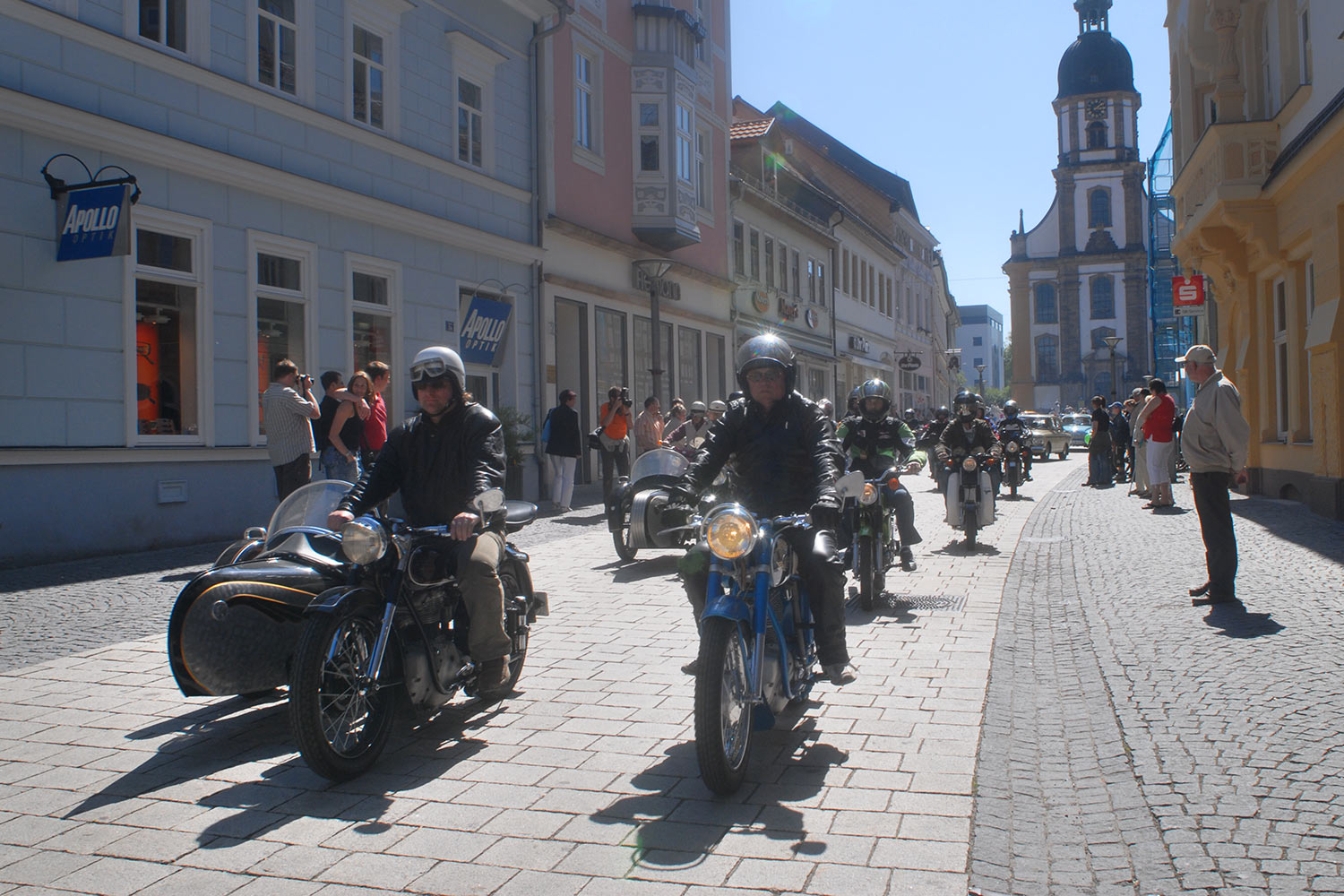 Fahrzeugmuseum Suhl Neueröffnung: Korso durch Suhl 29.04.2007 (Foto: Manuela Hahnebach)
