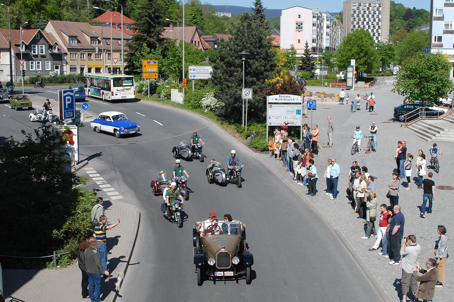 Fahrzeugmuseum Suhl Neueröffnung: Korso durch Suhl 29.04.2007 (Foto: Manuela Hahnebach)