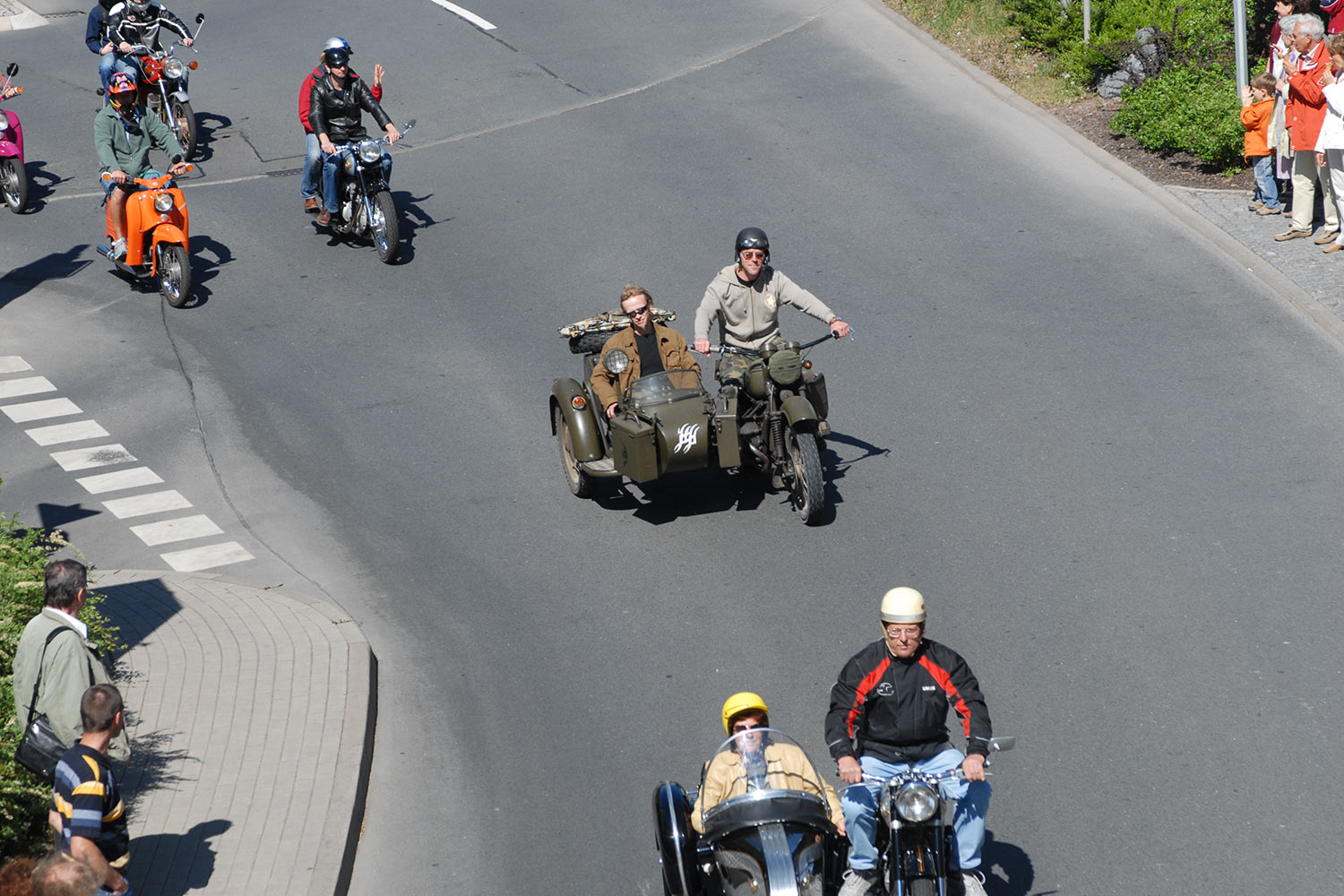 Fahrzeugmuseum Suhl Neueröffnung: Korso durch Suhl 29.04.2007 (Foto: Manuela Hahnebach)