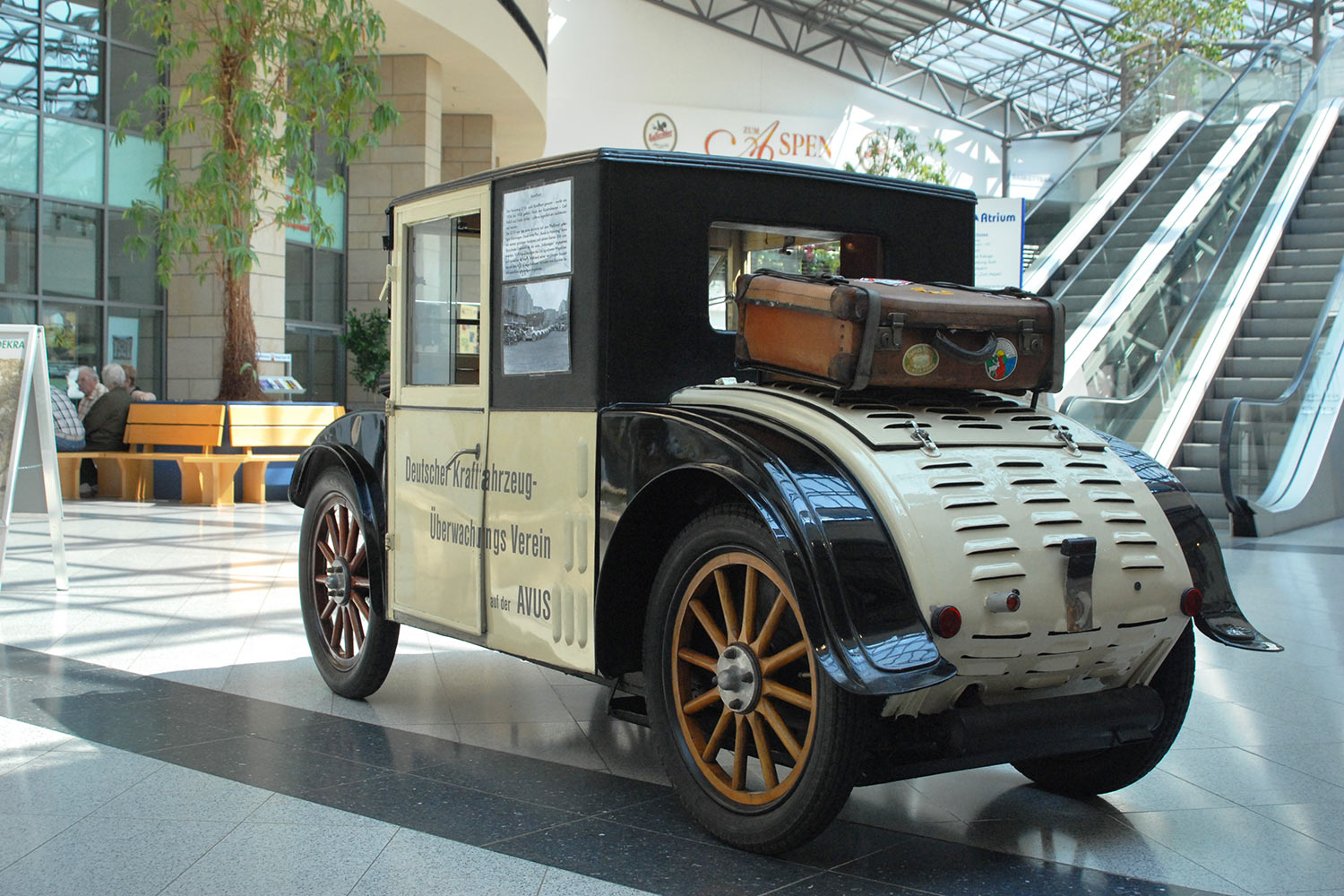 Fahrzeugmuseum Suhl: Neueröffnung im CCS, 28.04.2007 (Foto: Manuela Hahnebach)