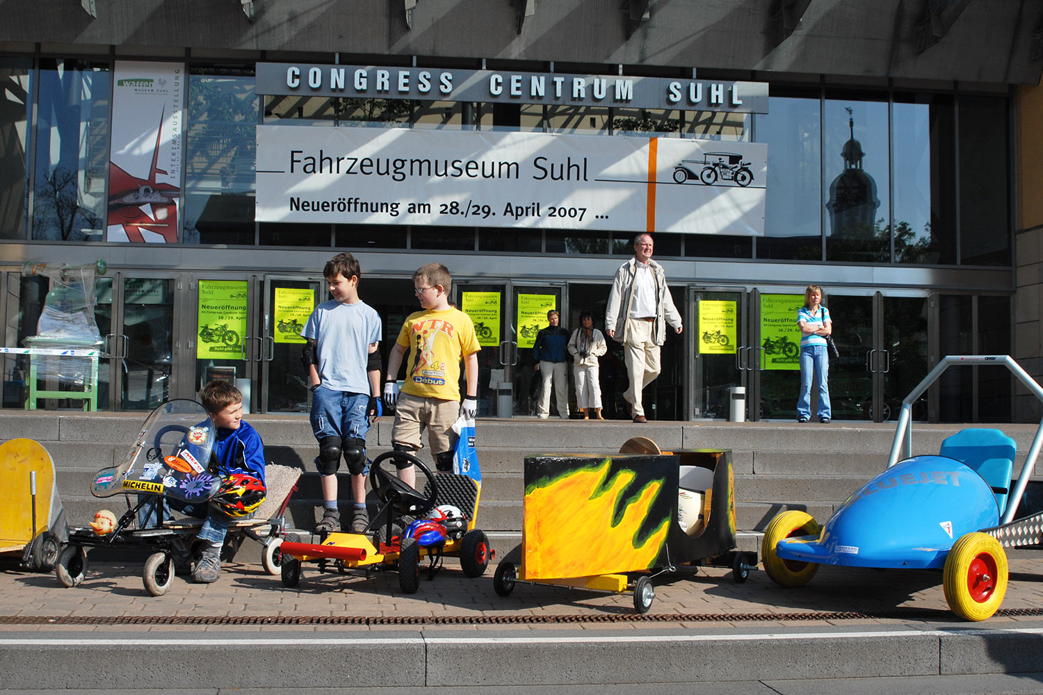 Fahrzeugmuseum Suhl Neueröffnung: Seifenkisten 29.04.2007 (Foto: Manuela Hahnebach)