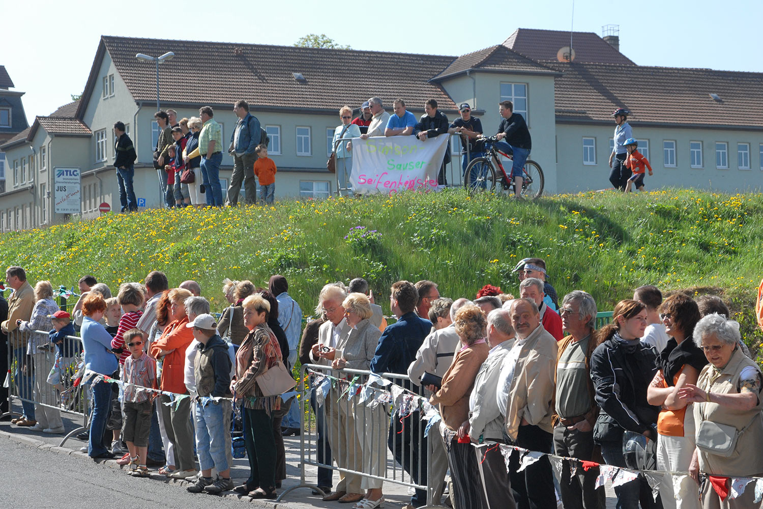Fahrzeugmuseum Suhl Neueröffnung: Seifenkisten-Rennen 29.04.2007 (Foto: Manuela Hahnebach)