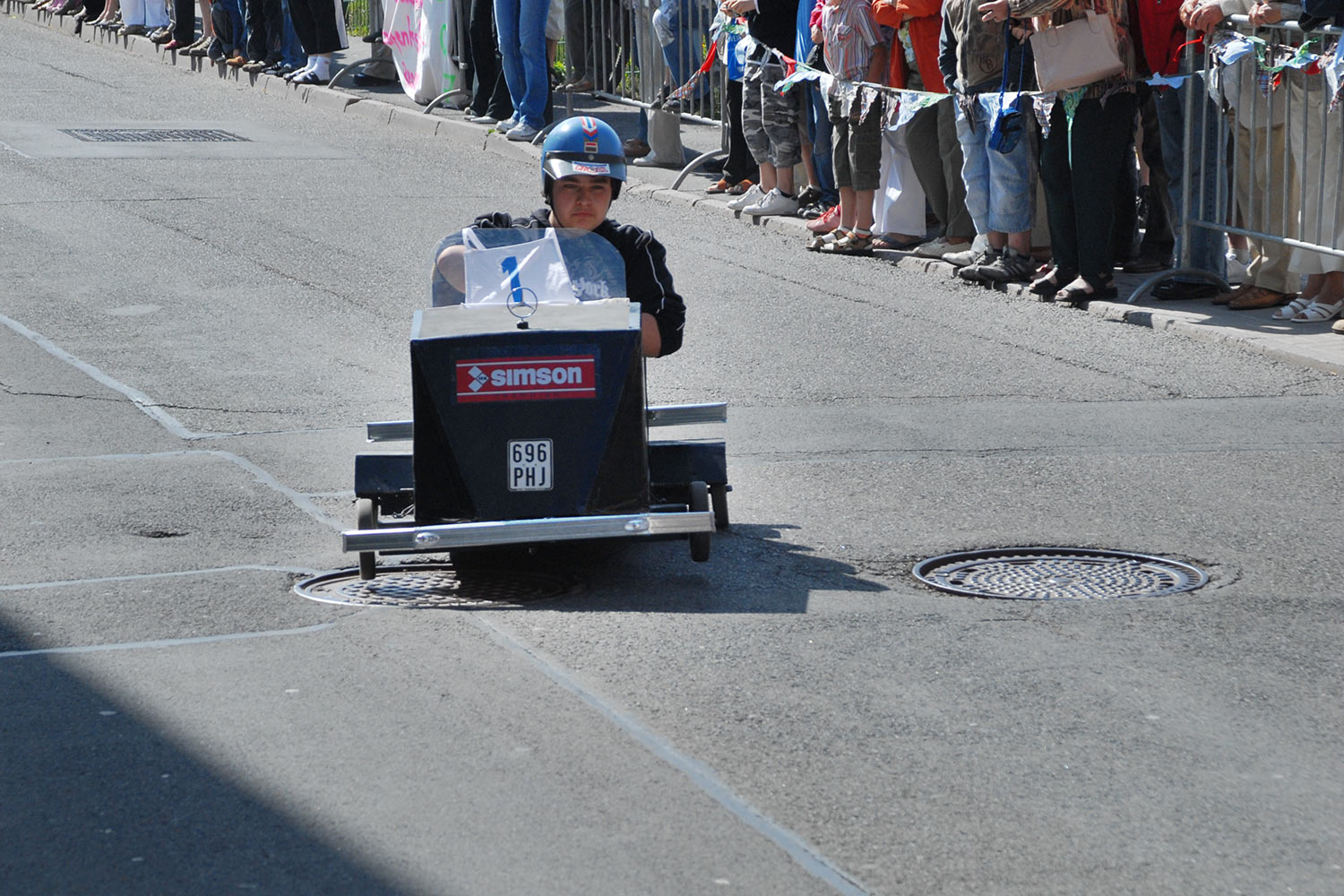 Fahrzeugmuseum Suhl Neueröffnung: Seifenkisten-Rennen 29.04.2007 (Foto: Manuela Hahnebach)