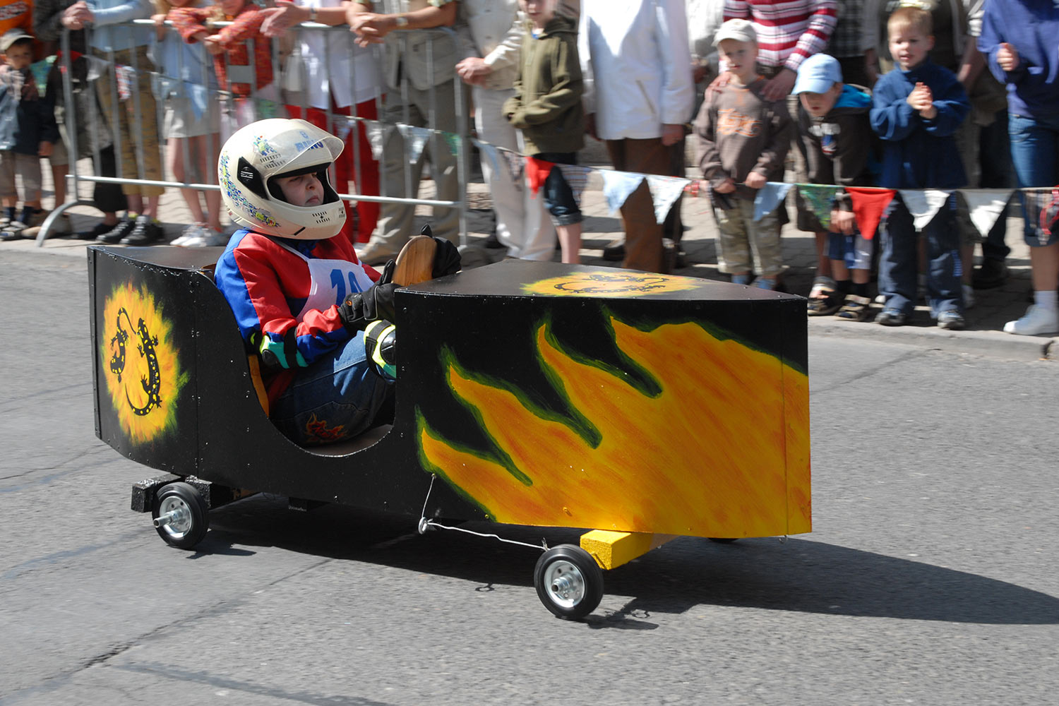 Fahrzeugmuseum Suhl Neueröffnung: Seifenkisten-Rennen 29.04.2007 (Foto: Manuela Hahnebach)