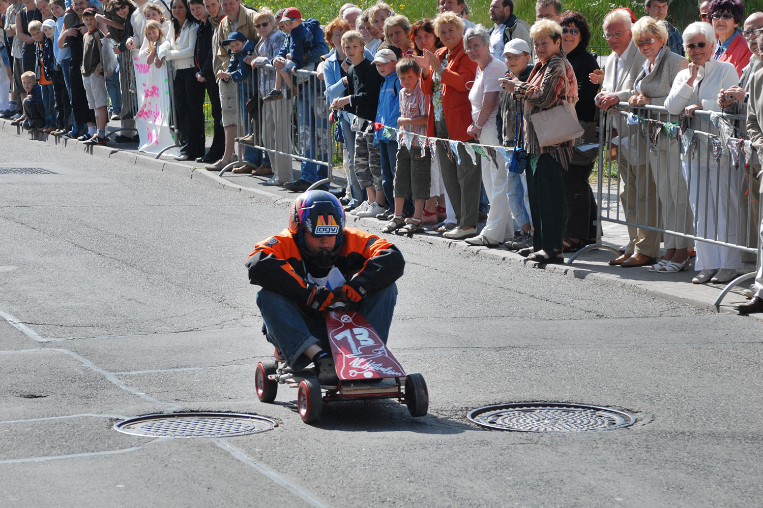 Fahrzeugmuseum Suhl Neueröffnung: Seifenkisten-Rennen 29.04.2007 (Foto: Manuela Hahnebach)
