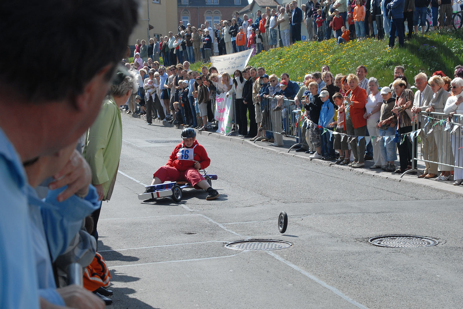 Fahrzeugmuseum Suhl Neueröffnung: Seifenkisten-Rennen 29.04.2007 (Foto: Manuela Hahnebach)