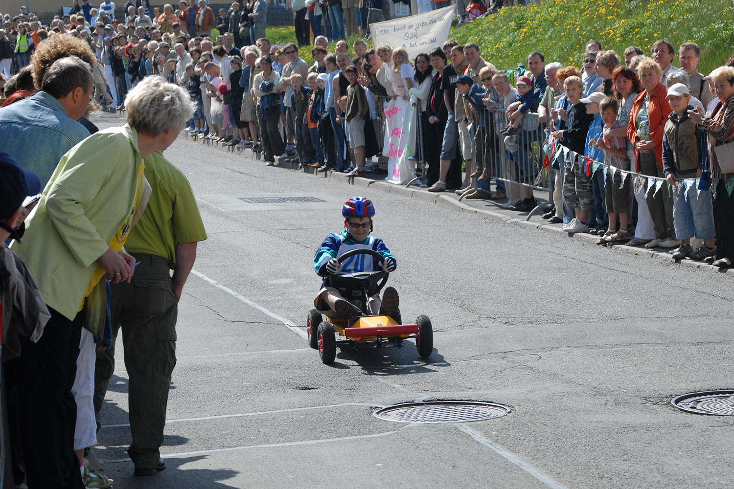 Fahrzeugmuseum Suhl Neueröffnung: Seifenkisten-Rennen 29.04.2007 (Foto: Manuela Hahnebach)