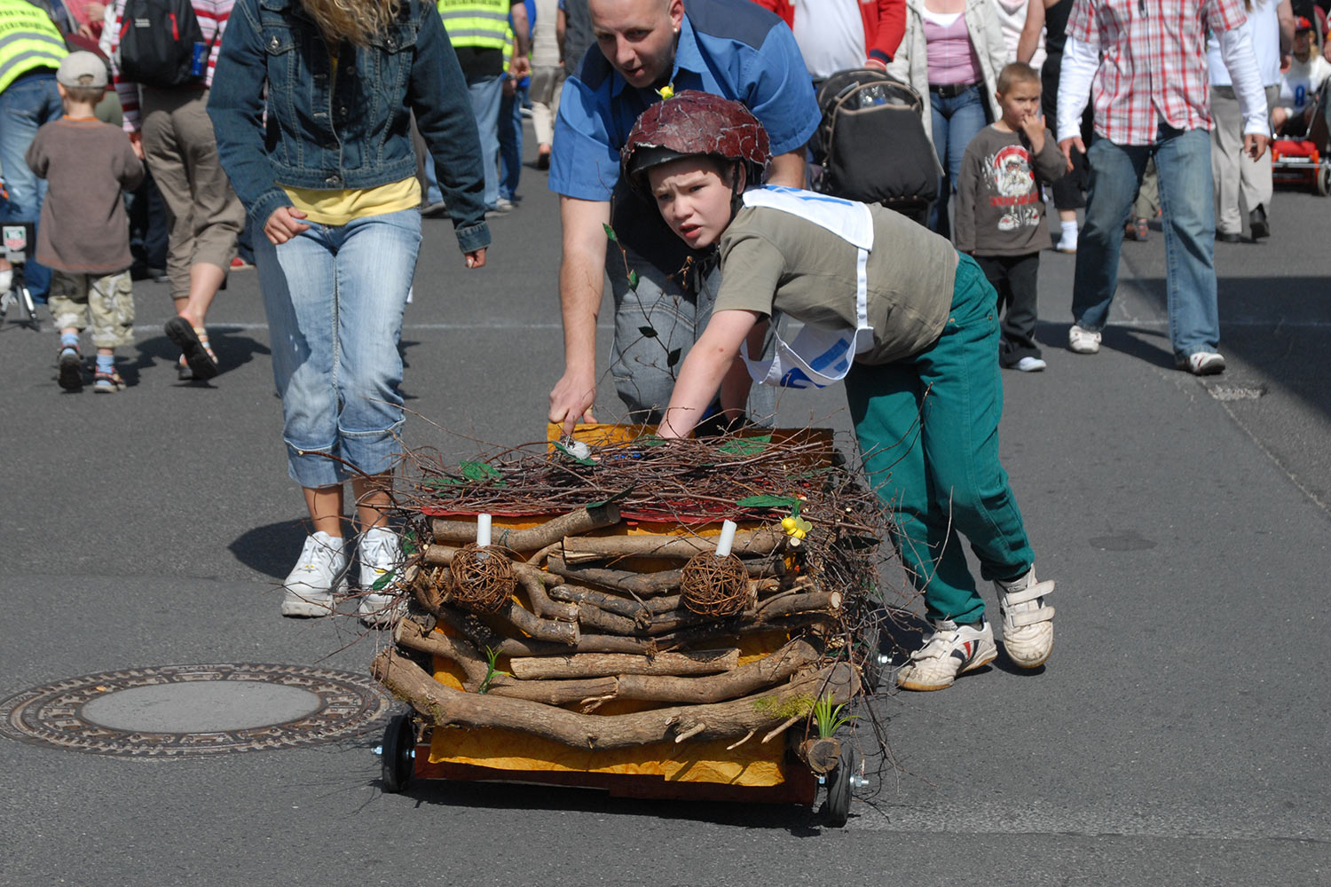 Fahrzeugmuseum Suhl Neueröffnung: Seifenkisten-Rennen 29.04.2007 (Foto: Manuela Hahnebach)