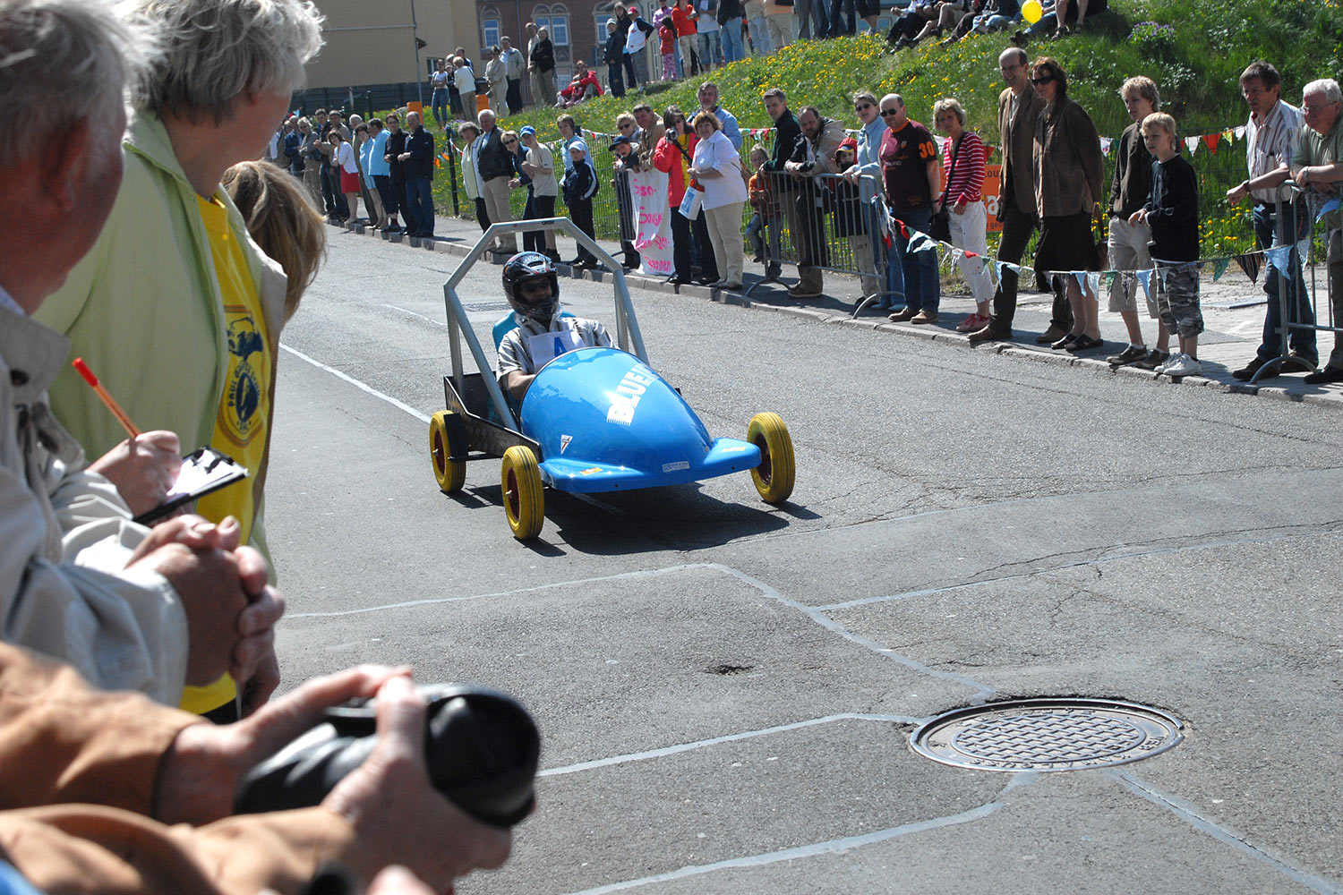 Fahrzeugmuseum Suhl Neueröffnung: Seifenkisten-Rennen 29.04.2007 (Foto: Manuela Hahnebach)