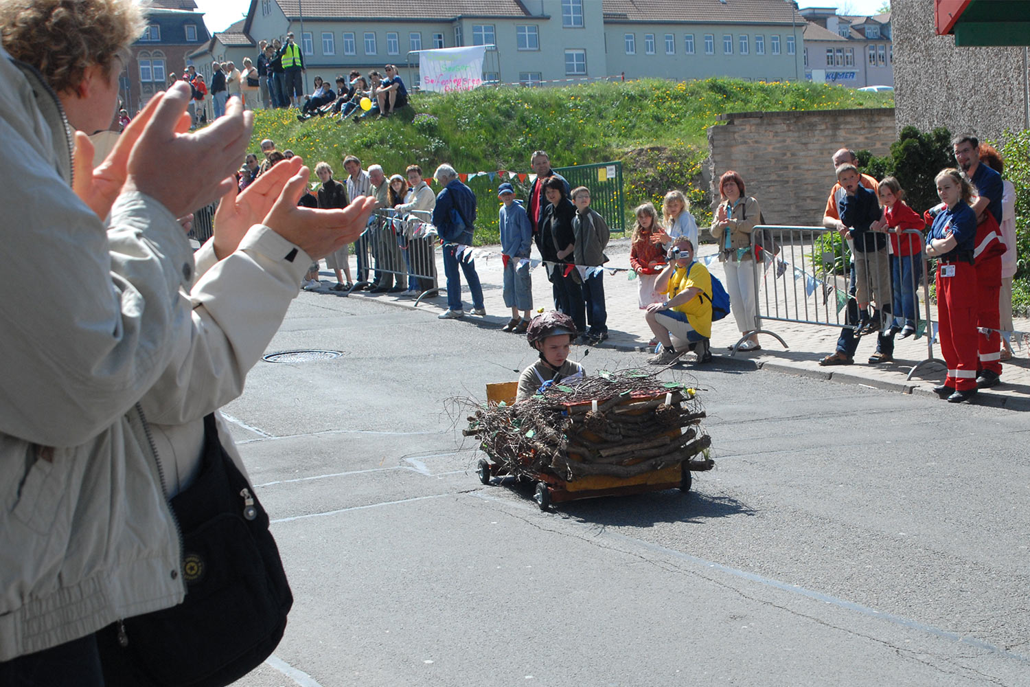 Fahrzeugmuseum Suhl Neueröffnung: Seifenkisten-Rennen 29.04.2007 (Foto: Manuela Hahnebach)