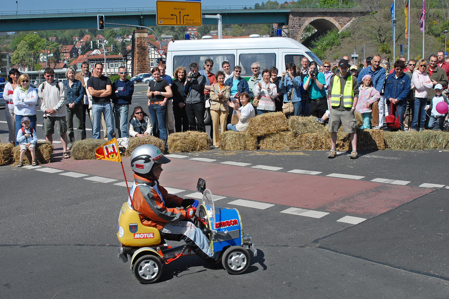 Fahrzeugmuseum Suhl Neueröffnung: Seifenkisten-Rennen 29.04.2007 (Foto: Manuela Hahnebach)