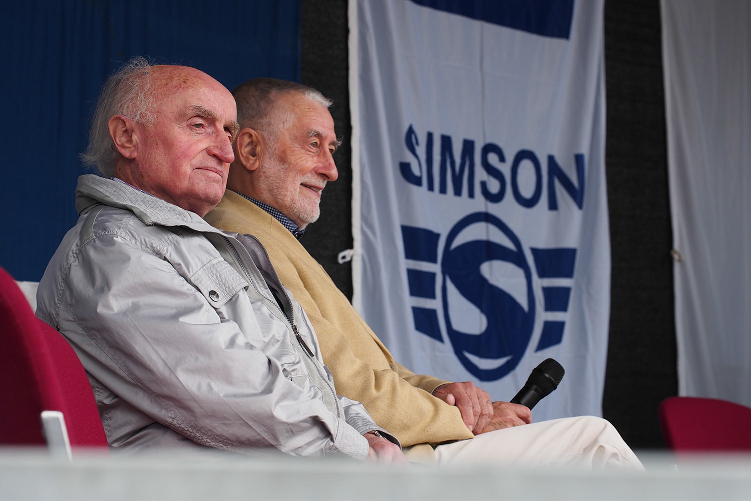 Jubiläumstreffen Suhl 2015: 65 Jahre AWO - 60 Jahre Simson SR1 - 40 Jahre Simson S50: Erhard Werner (ehem. Simson-Chefkonstrukteur), Clauss Dietel (Formgestalter) (Foto: Manuela Hahnebach)