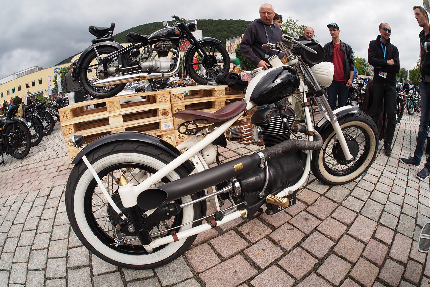 Jubiläumstreffen Suhl 2015: 65 Jahre AWO - 60 Jahre Simson SR1 - 40 Jahre Simson S50 (Foto: Manuela Hahnebach)