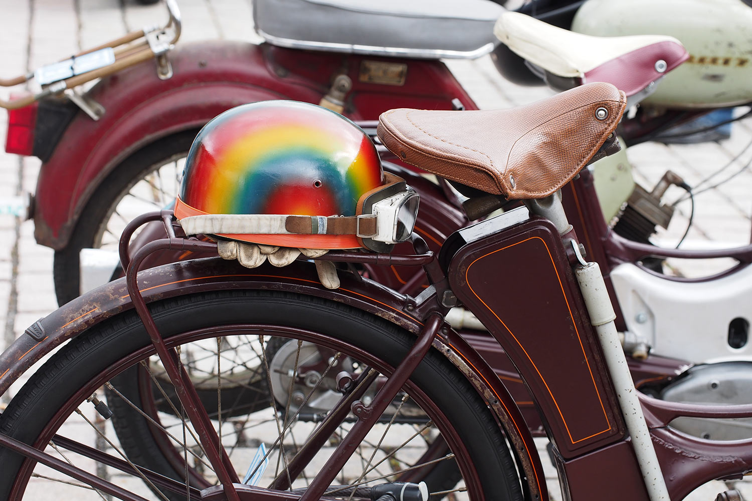 Jubiläumstreffen Suhl 2015: 65 Jahre AWO - 60 Jahre Simson SR1 - 40 Jahre Simson S50 (Foto: Manuela Hahnebach)