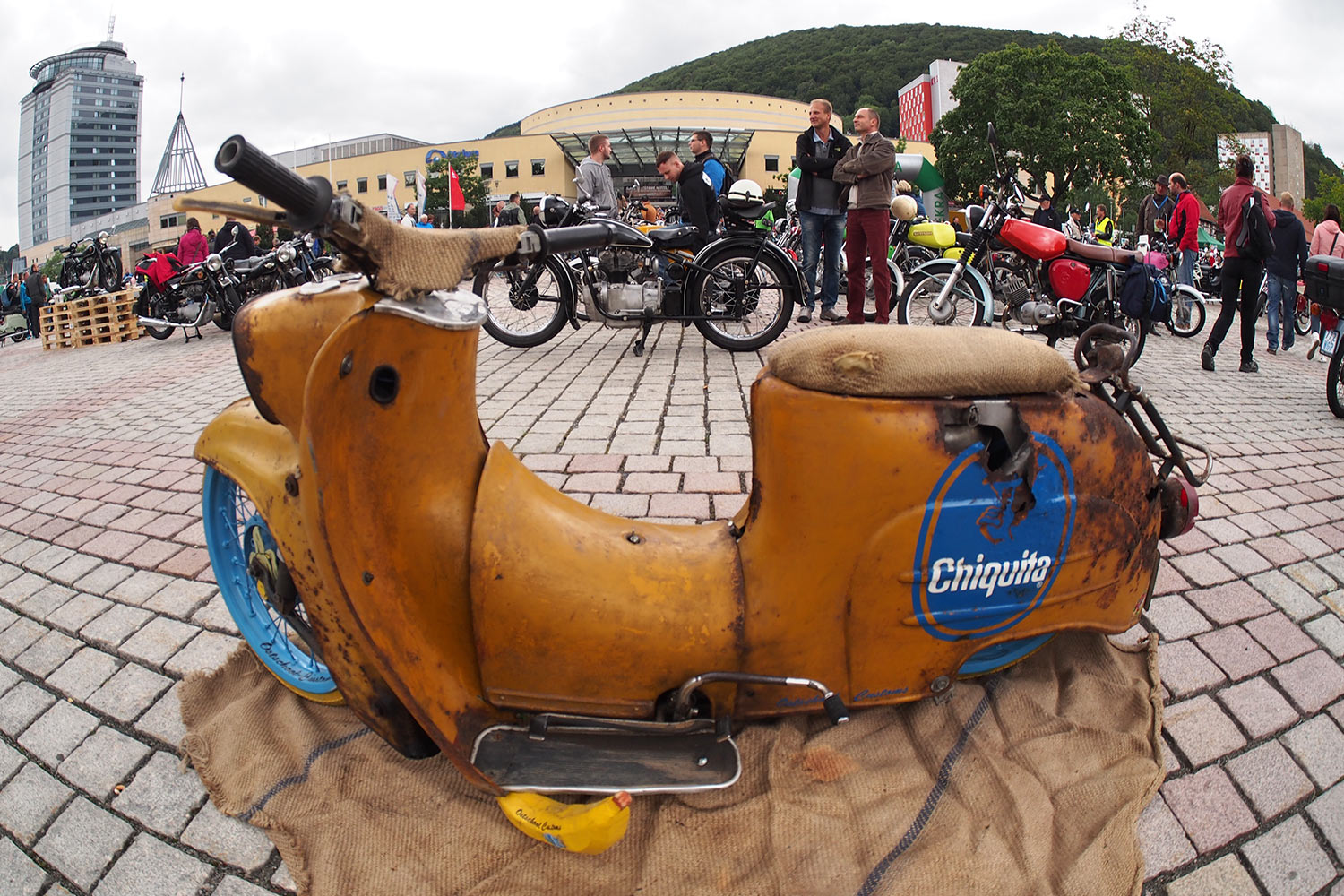 Jubiläumstreffen Suhl 2015: 65 Jahre AWO - 60 Jahre Simson SR1 - 40 Jahre Simson S50 (Foto: Manuela Hahnebach)