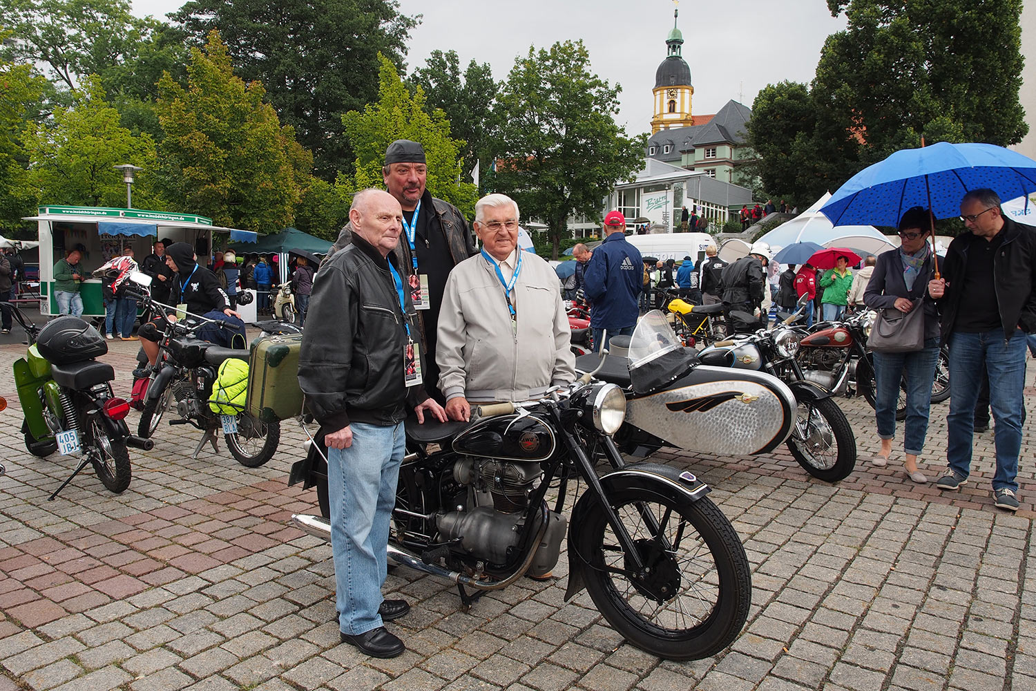 Jubiläumstreffen Suhl 2015: 65 Jahre AWO - 60 Jahre Simson SR1 - 40 Jahre Simson S50 (Foto: Manuela Hahnebach)