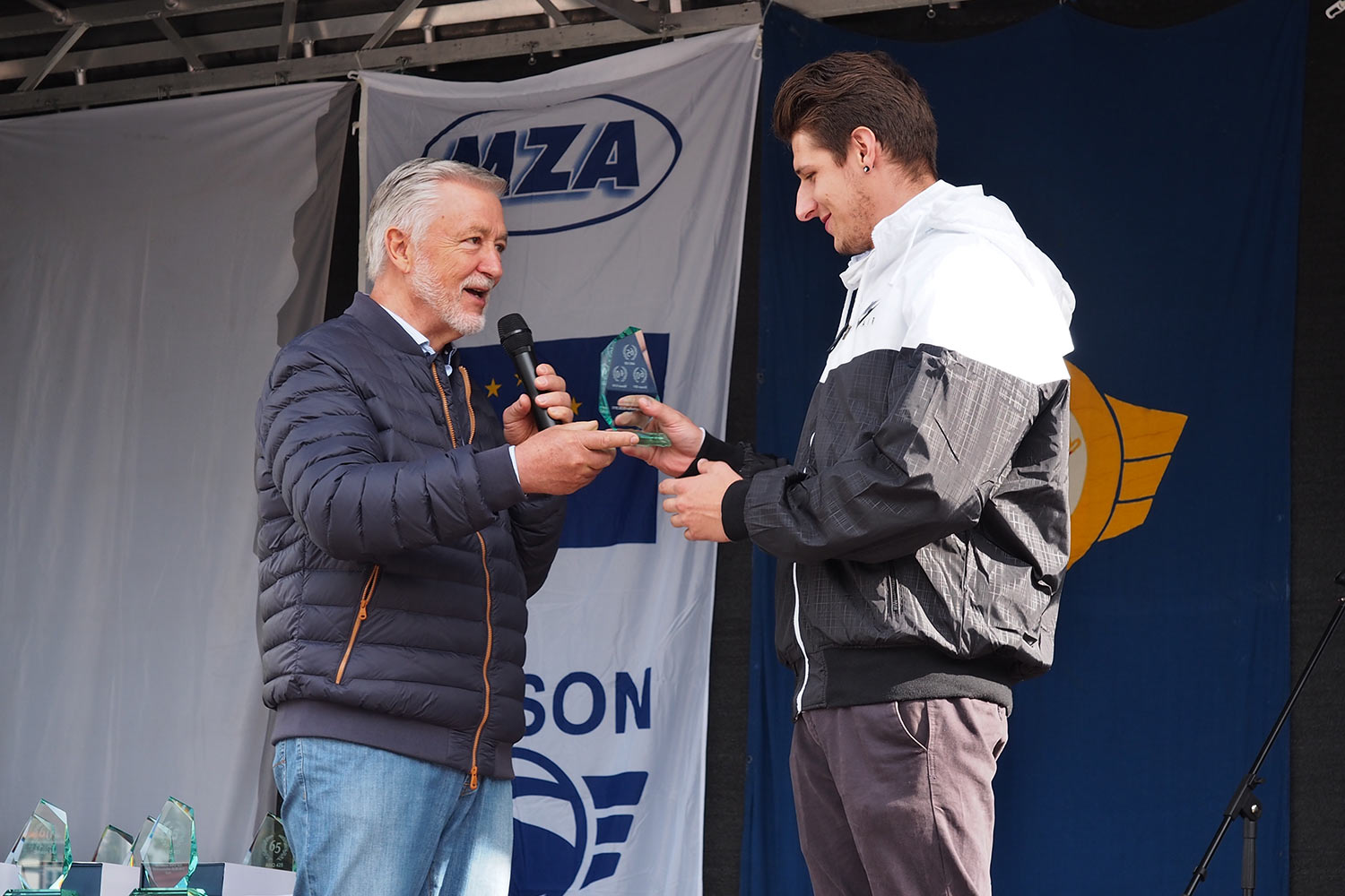 Jubiläumstreffen Suhl 2015: 65 Jahre AWO - 60 Jahre Simson SR1 - 40 Jahre Simson S50: Prämierung (Foto: Manuela Hahnebach)