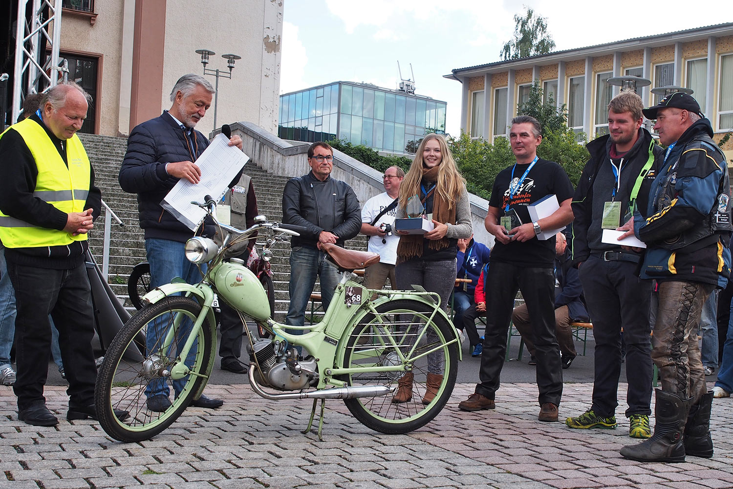Jubiläumstreffen Suhl 2015: 65 Jahre AWO - 60 Jahre Simson SR1 - 40 Jahre Simson S50: Prämierung (Foto: Manuela Hahnebach)