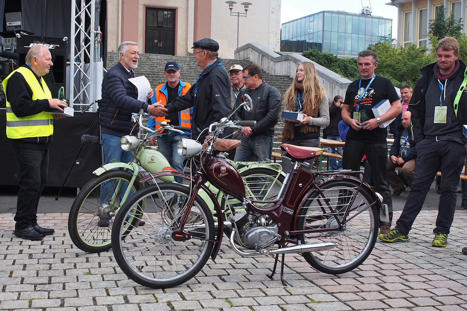 Jubiläumstreffen Suhl 2015: 65 Jahre AWO - 60 Jahre Simson SR1 - 40 Jahre Simson S50: Prämierung (Foto: Manuela Hahnebach)