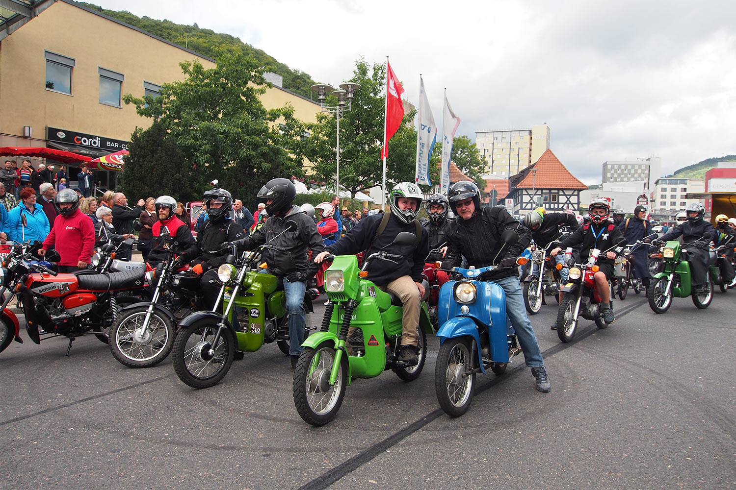 Jubiläumstreffen Suhl 2015: 65 Jahre AWO - 60 Jahre Simson SR1 - 40 Jahre Simson S50: Korso Suhl (Foto: Manuela Hahnebach)