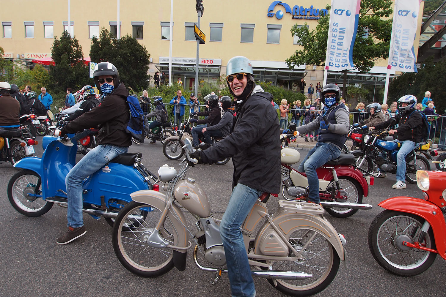 Jubiläumstreffen Suhl 2015: 65 Jahre AWO - 60 Jahre Simson SR1 - 40 Jahre Simson S50: Korso Suhl (Foto: Manuela Hahnebach)