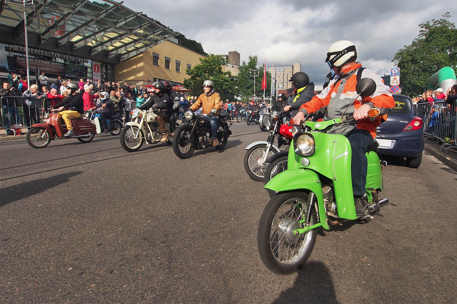 Jubiläumstreffen Suhl 2015: 65 Jahre AWO - 60 Jahre Simson SR1 - 40 Jahre Simson S50: Korso Suhl (Foto: Manuela Hahnebach)