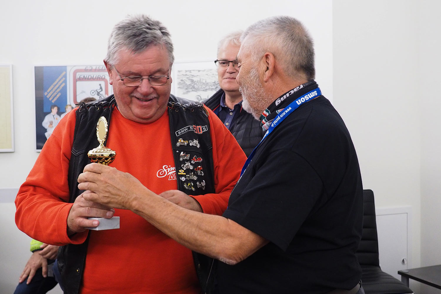 Motorrad-Oldtimerfahrt Suhl 16.09.2017: Siegerehrung (Foto: Manuela Hahnebach)