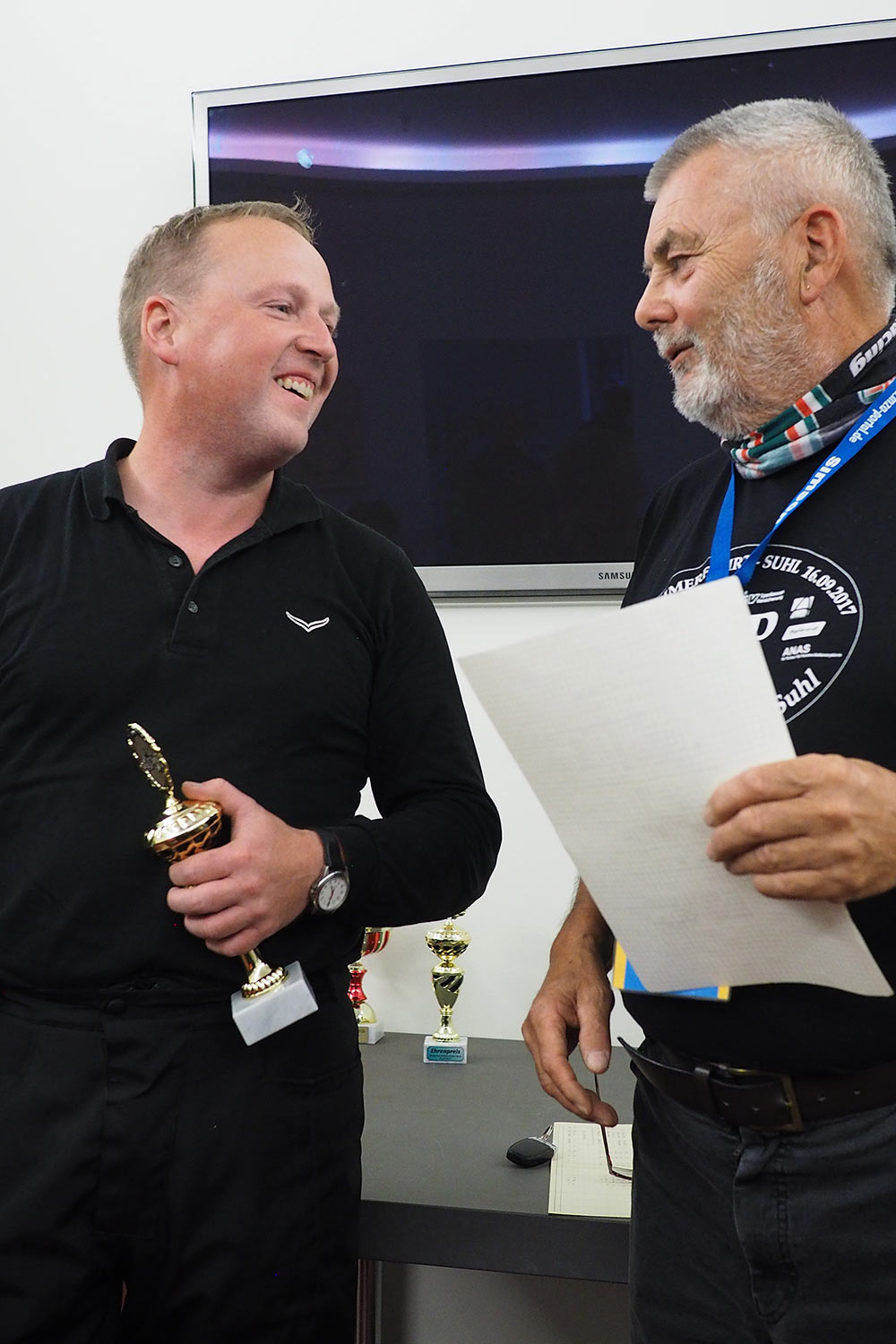 Motorrad-Oldtimerfahrt Suhl 16.09.2017: Siegerehrung (Foto: Manuela Hahnebach)