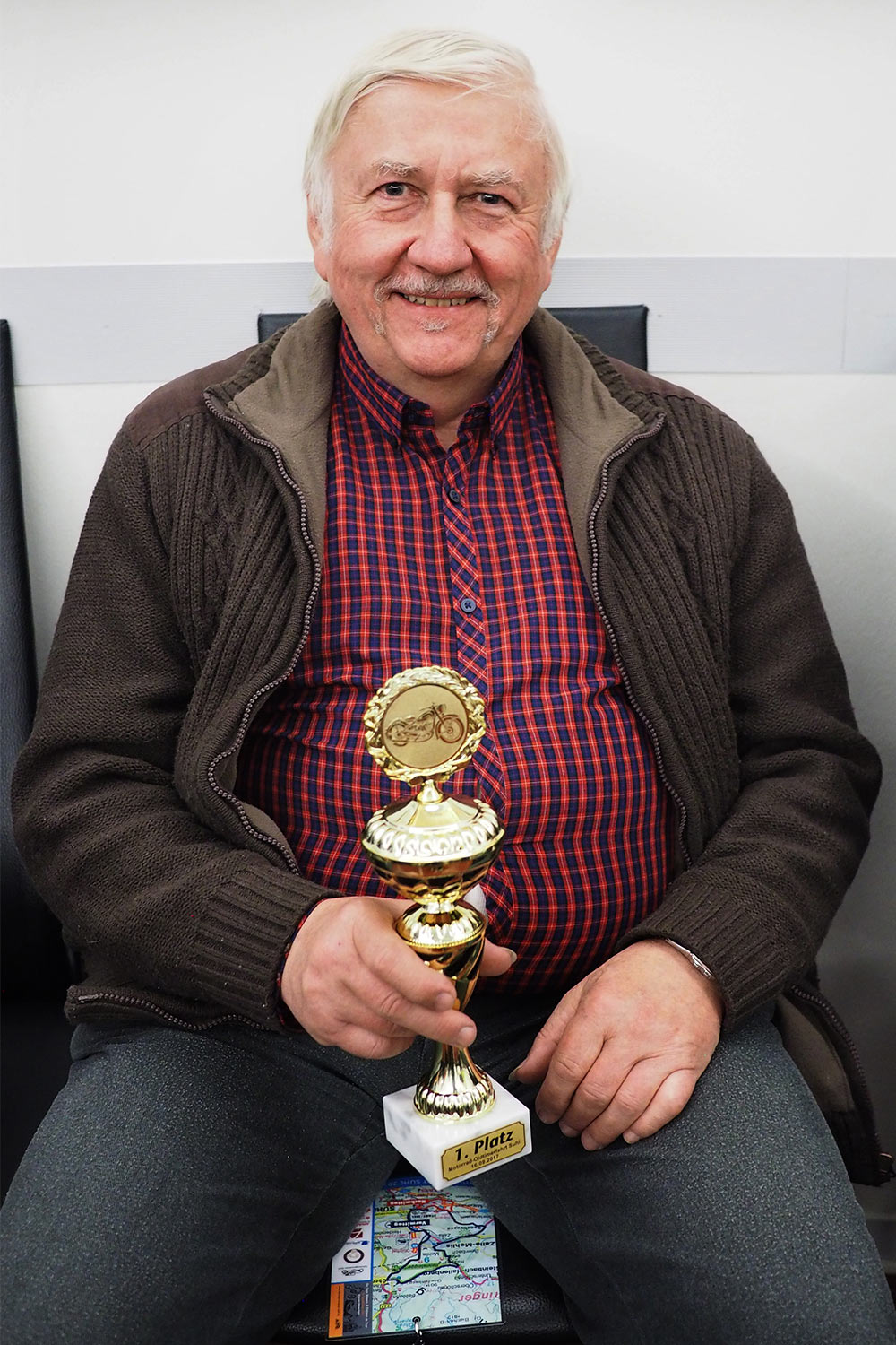 Motorrad-Oldtimerfahrt Suhl 16.09.2017: Siegerehrung (Foto: Manuela Hahnebach)