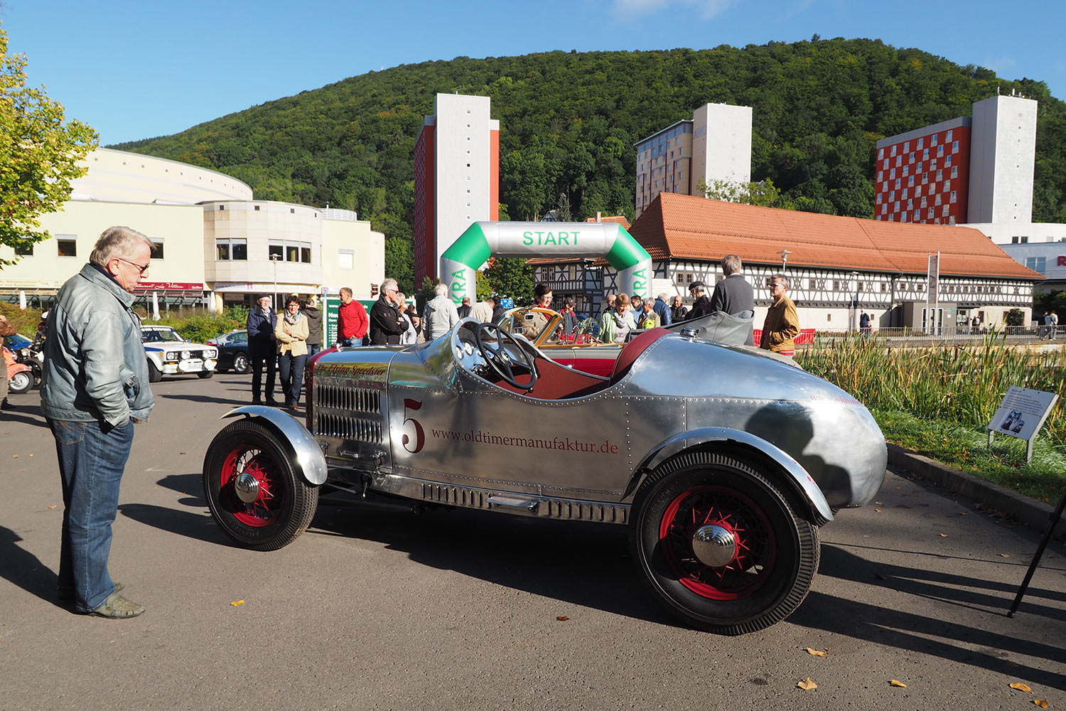 Motorrad-Oldtimerfahrt Suhl 16.09.2017: historische Rennwagen (Foto: Manuela Hahnebach)