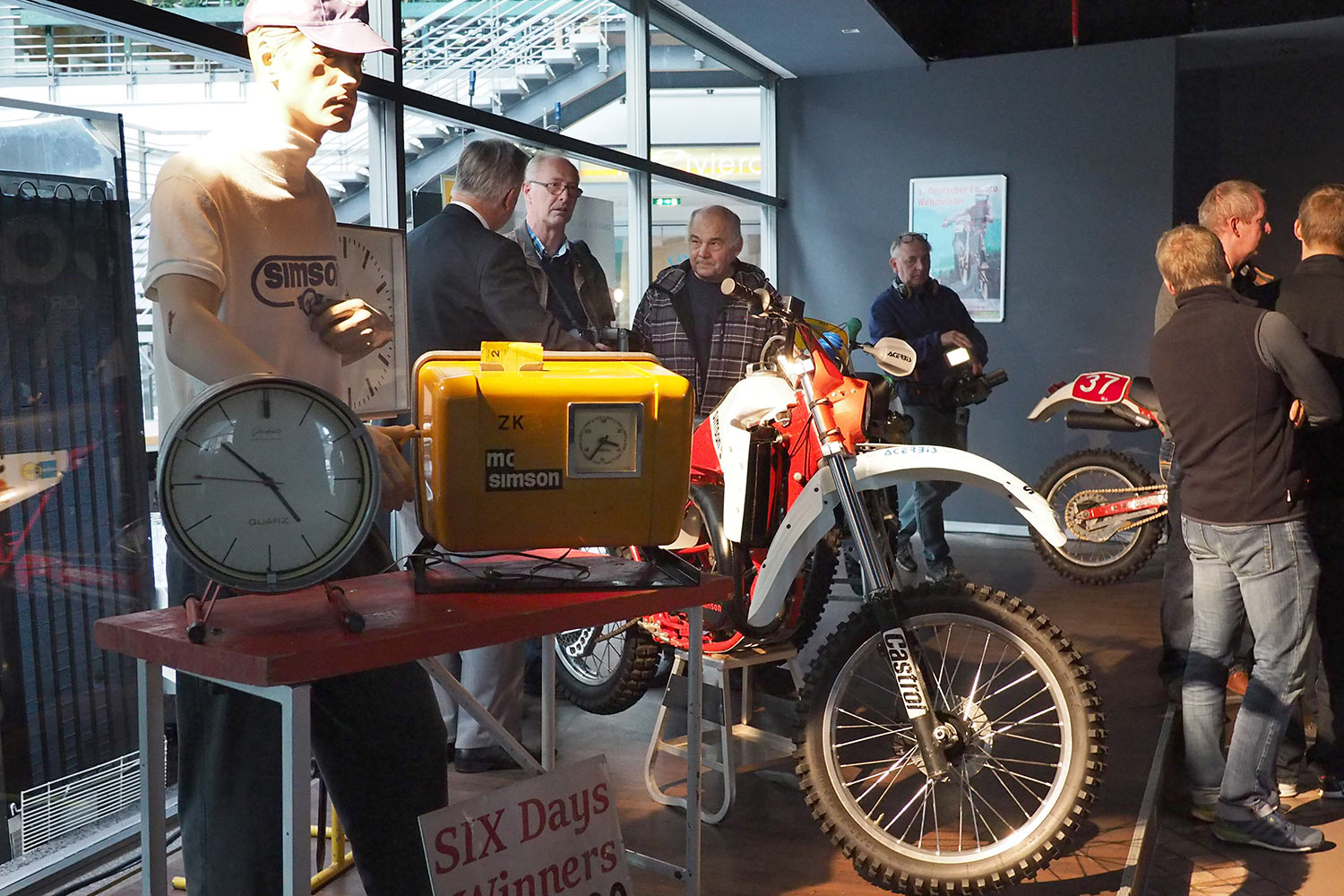 Motorrad-Oldtimerfahrt Suhl 16.09.2017: 30 Jahre Six Days 1987 (Foto: Manuela Hahnebach)