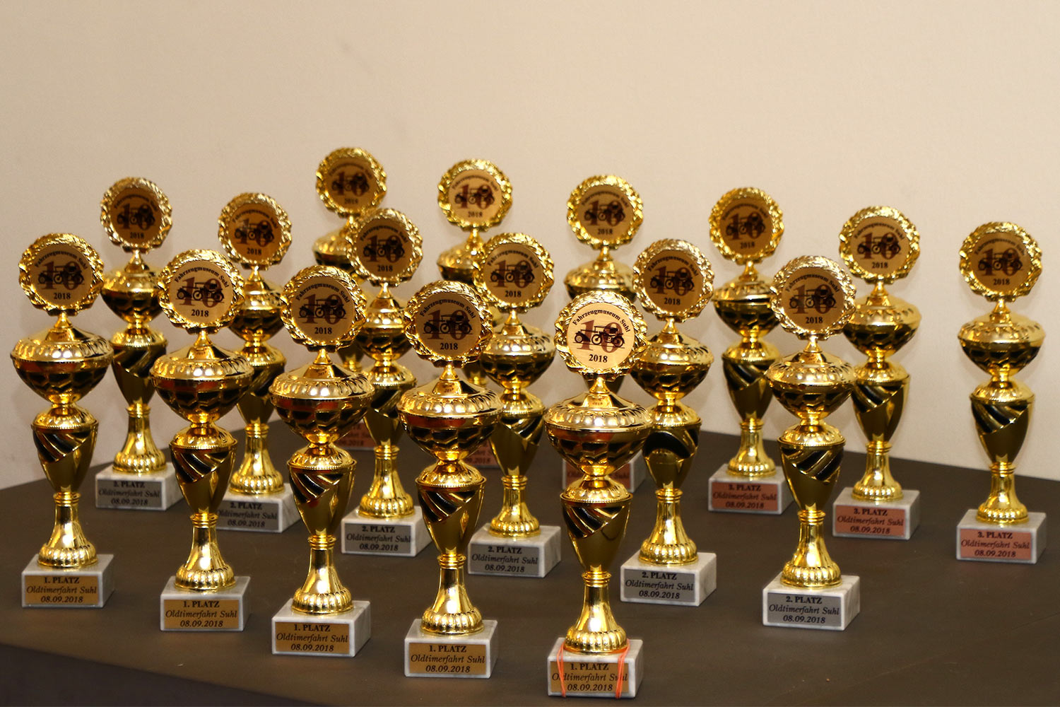 Motorrad-Oldtimerfahrt Suhl 08.09.2018: Siegerehrung (Foto: Sigismund Gaßert)