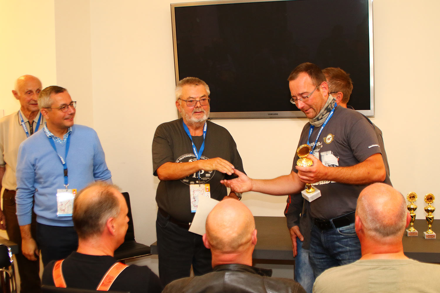Motorrad-Oldtimerfahrt Suhl 08.09.2018: Siegerehrung (Foto: Sigismund Gaßert)