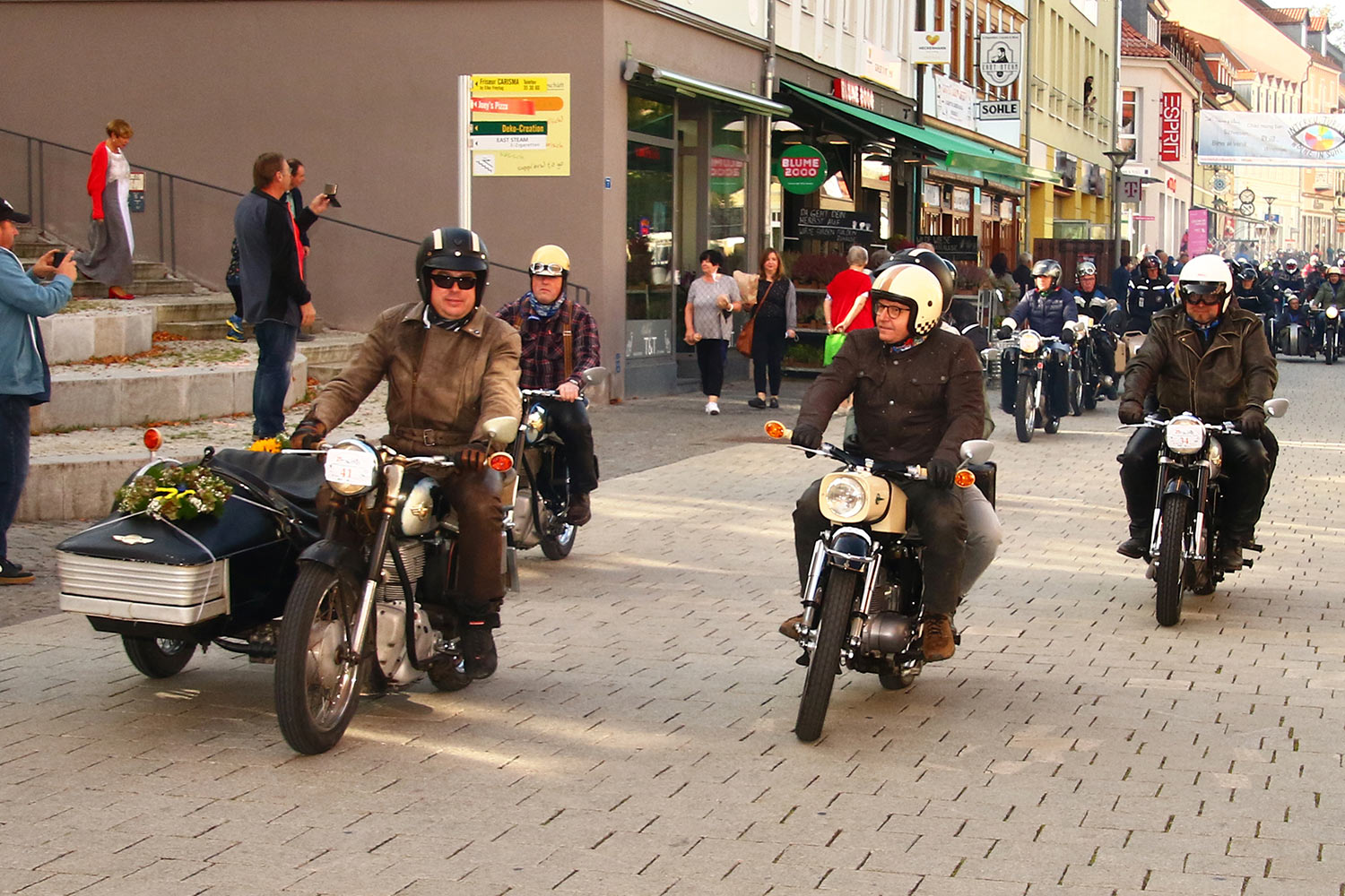 Motorrad-Oldtimerfahrt Suhl 19.09.2020 (Foto: Sigismund Gaßert)