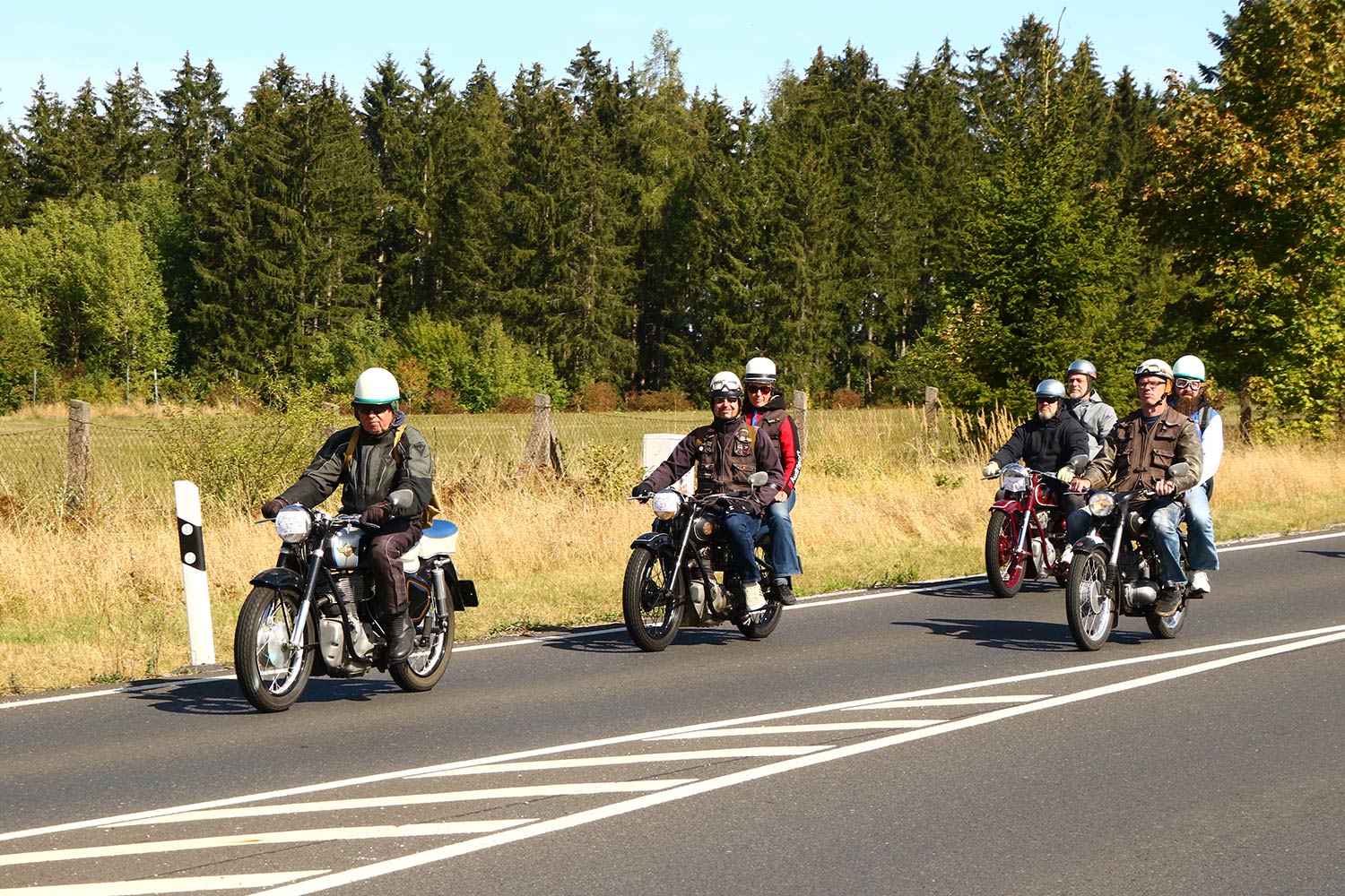 Motorrad-Oldtimerfahrt Suhl 19.09.2020 (Foto: Sigismund Gaßert)