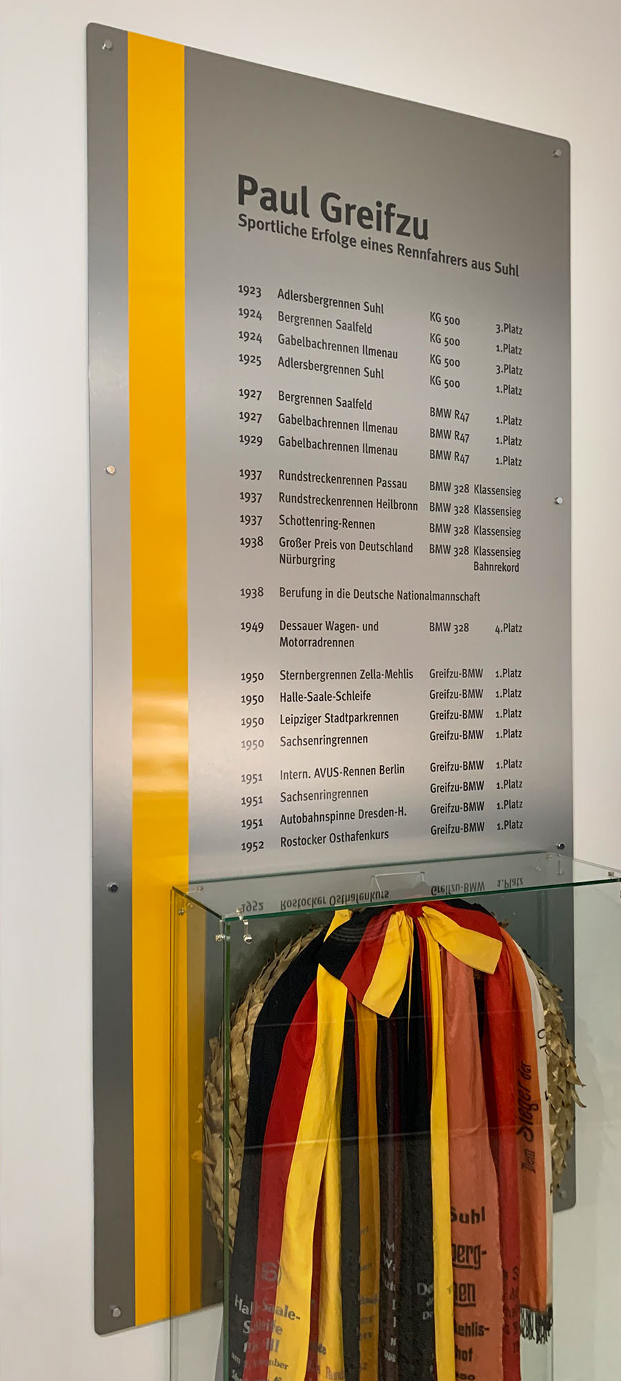 Fahrzeugmuseum Suhl: Paul Greifzu: Renn-Erfolge (Foto: Andreas Kuhrt)